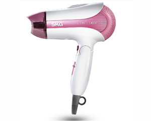SKG 5103電吹風深度評測 性能、價格與用戶反饋全解析